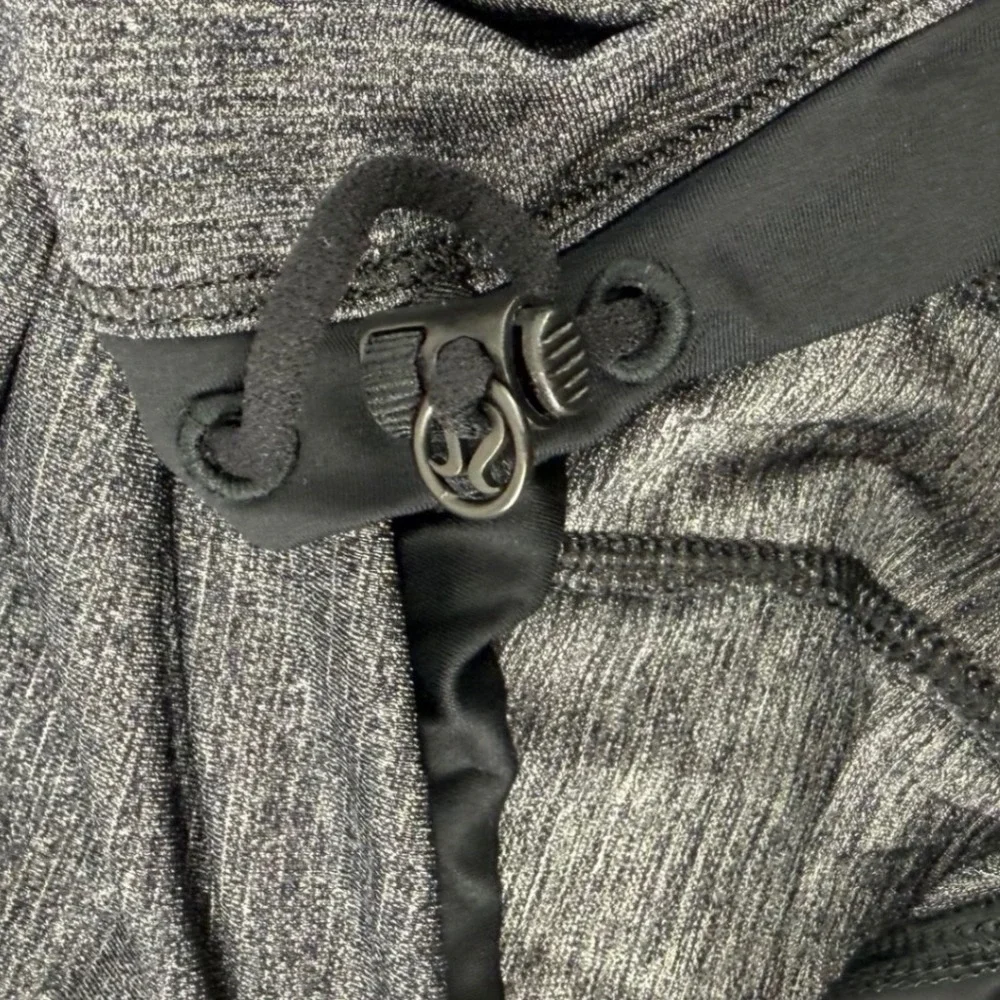 Lululemon Run: Silver‎ Bullet Short Sleeve Tech Drawstring Hem Yoga Top Size 12